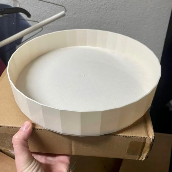 Rotating Storage Rack - Picture 2 of 10